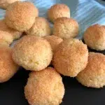 bolitas de coco doradas