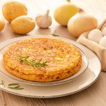 tortilla de patatas en freidora de aire